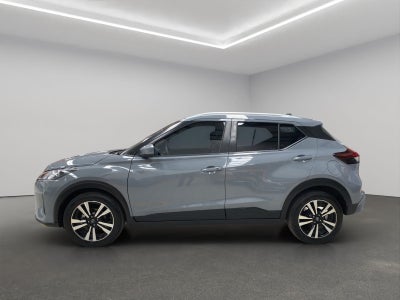 2025 Nissan Kicks VUD 5 pts. Play Advance, 1.6l, TM5, RA-17 (línea nueva)