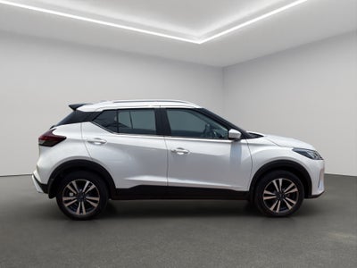 2025 Nissan Kicks VUD 5 pts. Play Advance e-Power, E-REV, TA, RA-17 (línea nueva)