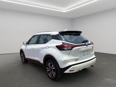 2025 Nissan Kicks VUD 5 pts. Play Advance e-Power, E-REV, TA, RA-17 (línea nueva)