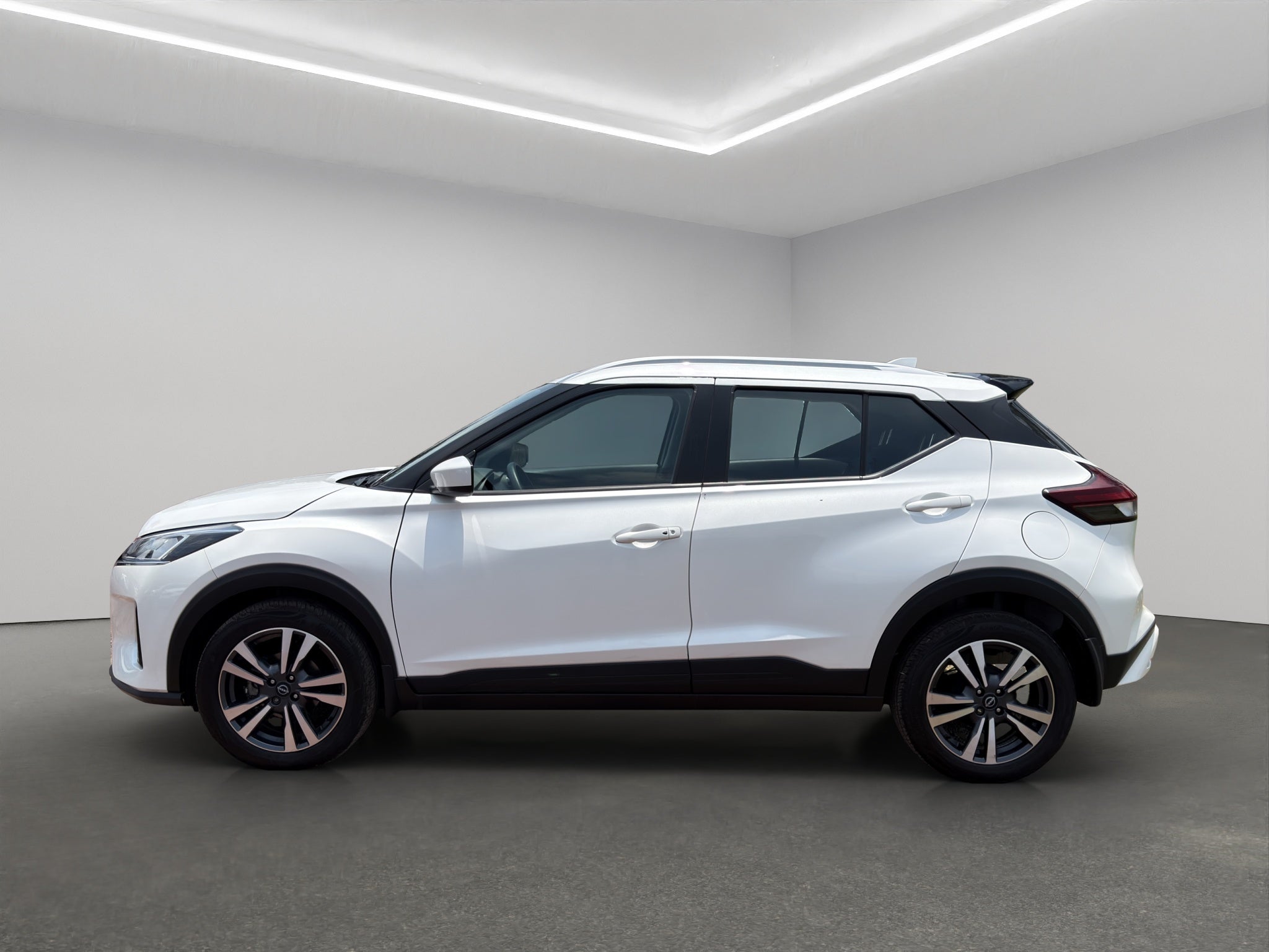 2025 Nissan Kicks VUD 5 pts. Play Advance e-Power, E-REV, TA, RA-17 (línea nueva)