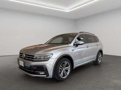 2021 Volkswagen Tiguan VUD 5 pts. Comfortline, 1.4T, DSG, piel, f. niebla, cámara reversa, RA-17