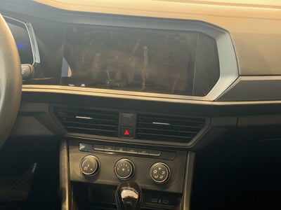 2024 Volkswagen Jetta A7 4 pts. Comfortline, 1.4T, TA, RA-16 (línea anterior)