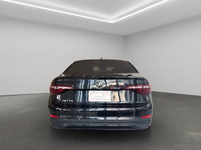 2024 Volkswagen Jetta A7 4 pts. Comfortline, 1.4T, TA, RA-16 (línea anterior)