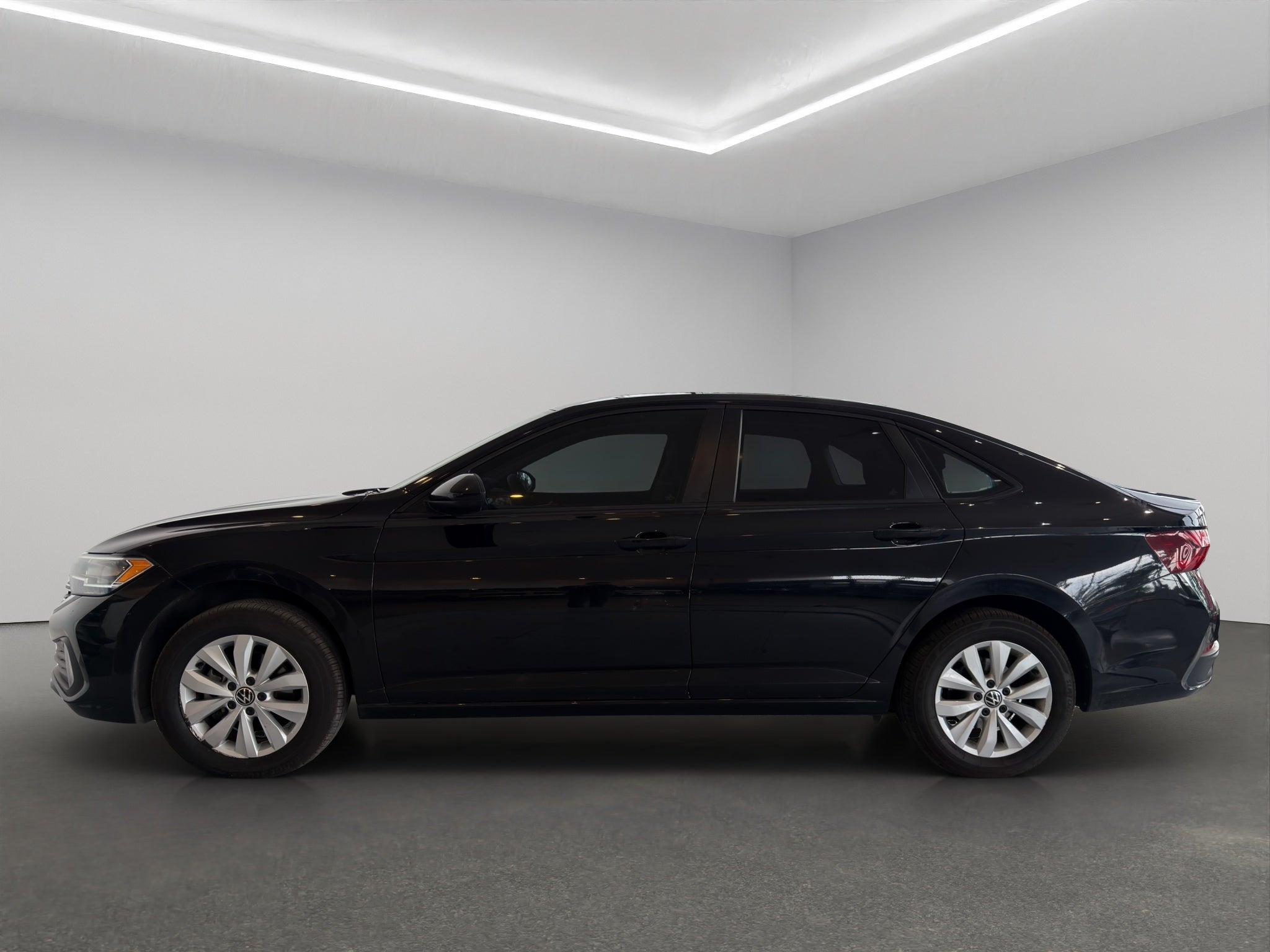 2024 Volkswagen Jetta A7 4 pts. Comfortline, 1.4T, TA, RA-16 (línea anterior)