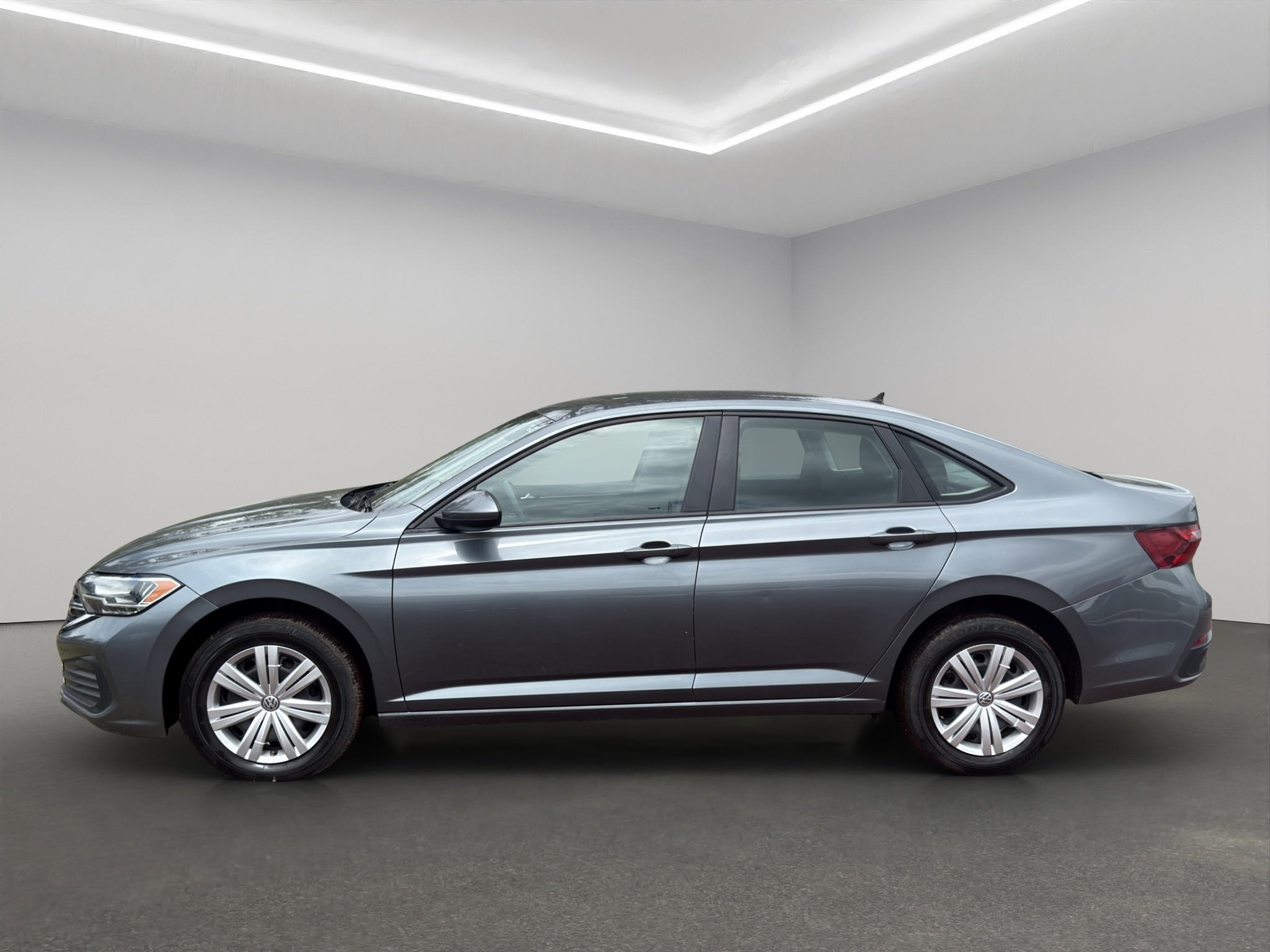 2024 Volkswagen Jetta A7 4 pts. Trendline, 1.4T, TM5, R-16 (línea anterior)