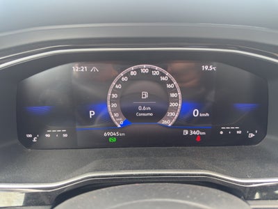 2024 Volkswagen Jetta A7 4 pts. Trendline, 1.4T, TM5, R-16 (línea anterior)