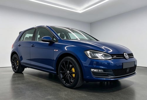 2017 Volkswagen Golf A7 5 pts. HB Highline, 1.4T, DSG, climatronic, QCP, f. niebla, RA-17