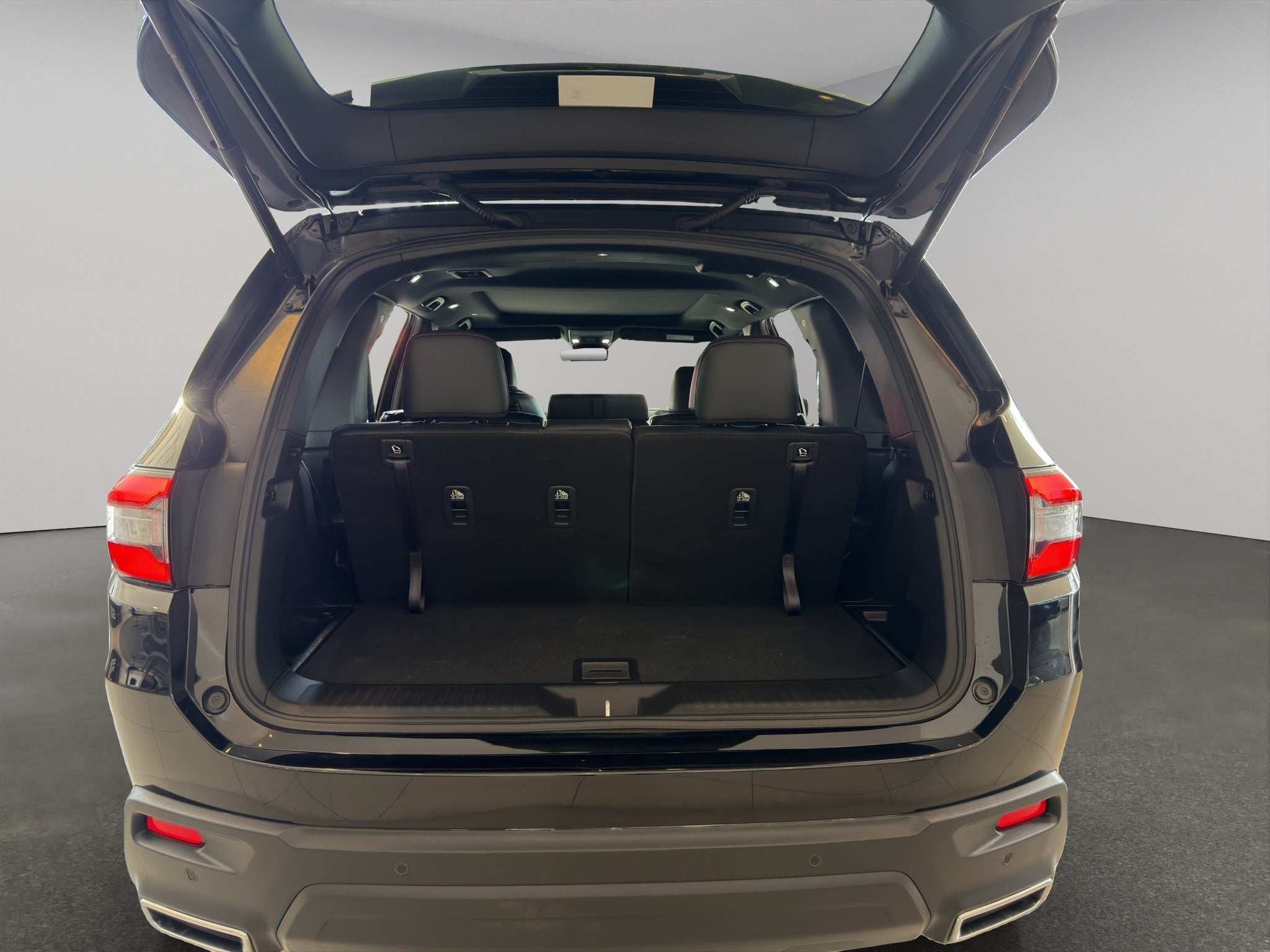 2025 Honda Pilot VUD 5 pts. Black Edition, 3.5l, TA, piel costuras rojas, QCP, RA-20 negro