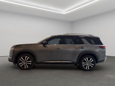 2023 Nissan Pathfinder VUD 5 pts. Platinum, 3.5l, TA, piel premium, RA-20, 4x4 (línea nueva)