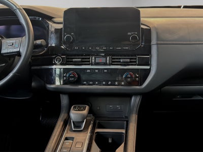 2023 Nissan Pathfinder VUD 5 pts. Platinum, 3.5l, TA, piel premium, RA-20, 4x4 (línea nueva)