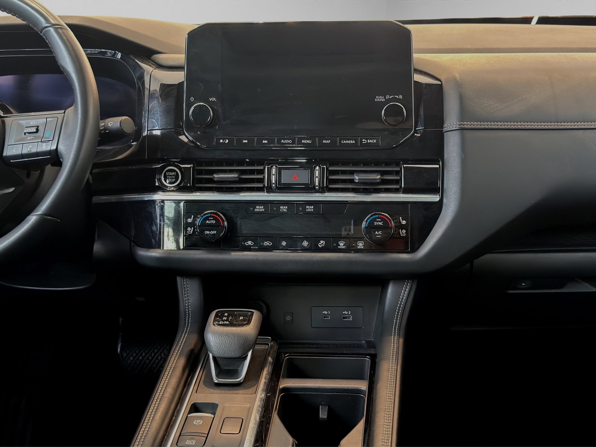 2023 Nissan Pathfinder VUD 5 pts. Platinum, 3.5l, TA, piel premium, RA-20, 4x4 (línea nueva)