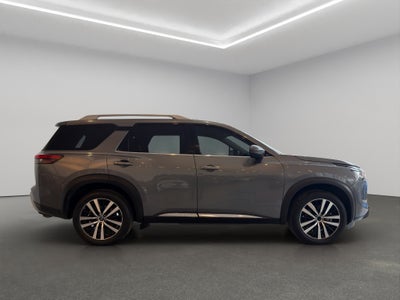 2023 Nissan Pathfinder VUD 5 pts. Platinum, 3.5l, TA, piel premium, RA-20, 4x4 (línea nueva)
