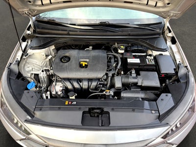 2020 Hyundai Elantra 4 pts. GLS Premium, 2.0l, TA, a/ac., f. led, RA-16 (línea anterior)