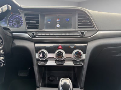 2020 Hyundai Elantra 4 pts. GLS Premium, 2.0l, TA, a/ac., f. led, RA-16 (línea anterior)