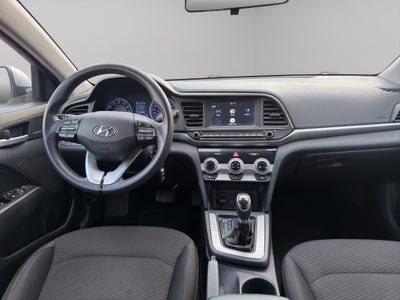 2020 Hyundai Elantra 4 pts. GLS Premium, 2.0l, TA, a/ac., f. led, RA-16 (línea anterior)