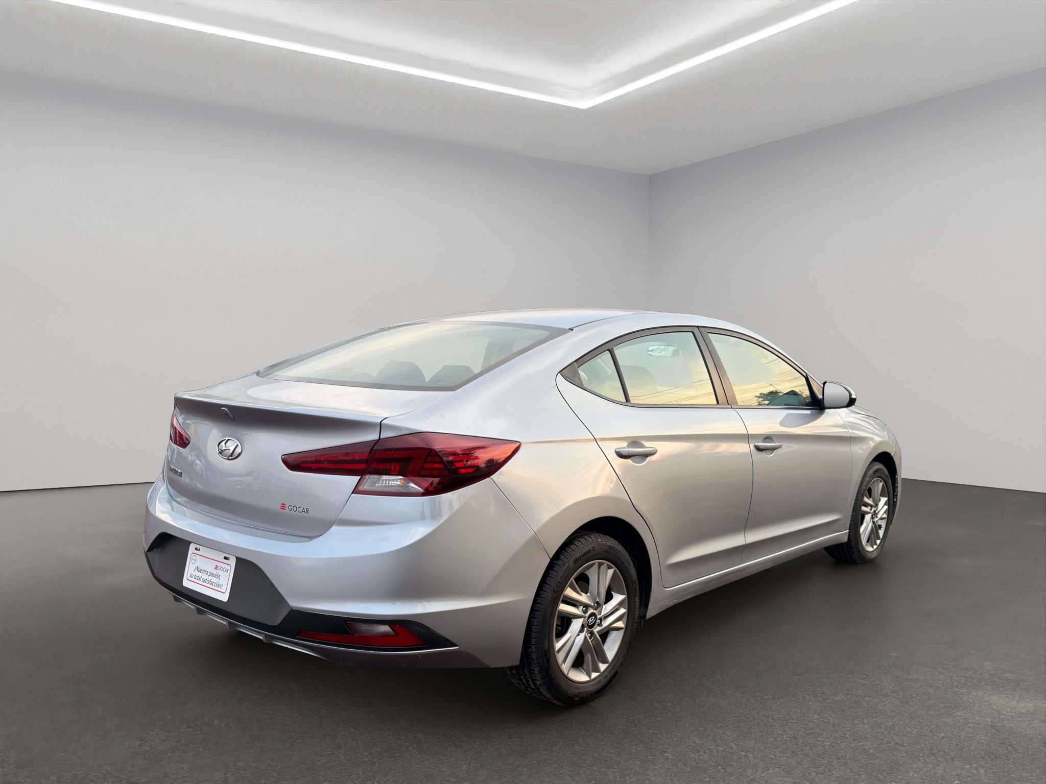 2020 Hyundai Elantra 4 pts. GLS Premium, 2.0l, TA, a/ac., f. led, RA-16 (línea anterior)