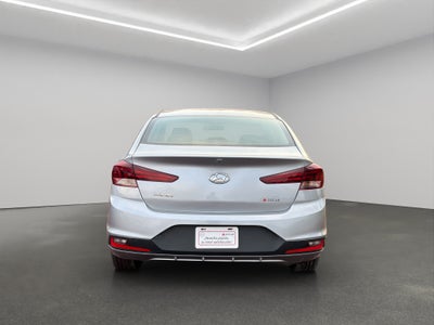 2020 Hyundai Elantra 4 pts. GLS Premium, 2.0l, TA, a/ac., f. led, RA-16 (línea anterior)