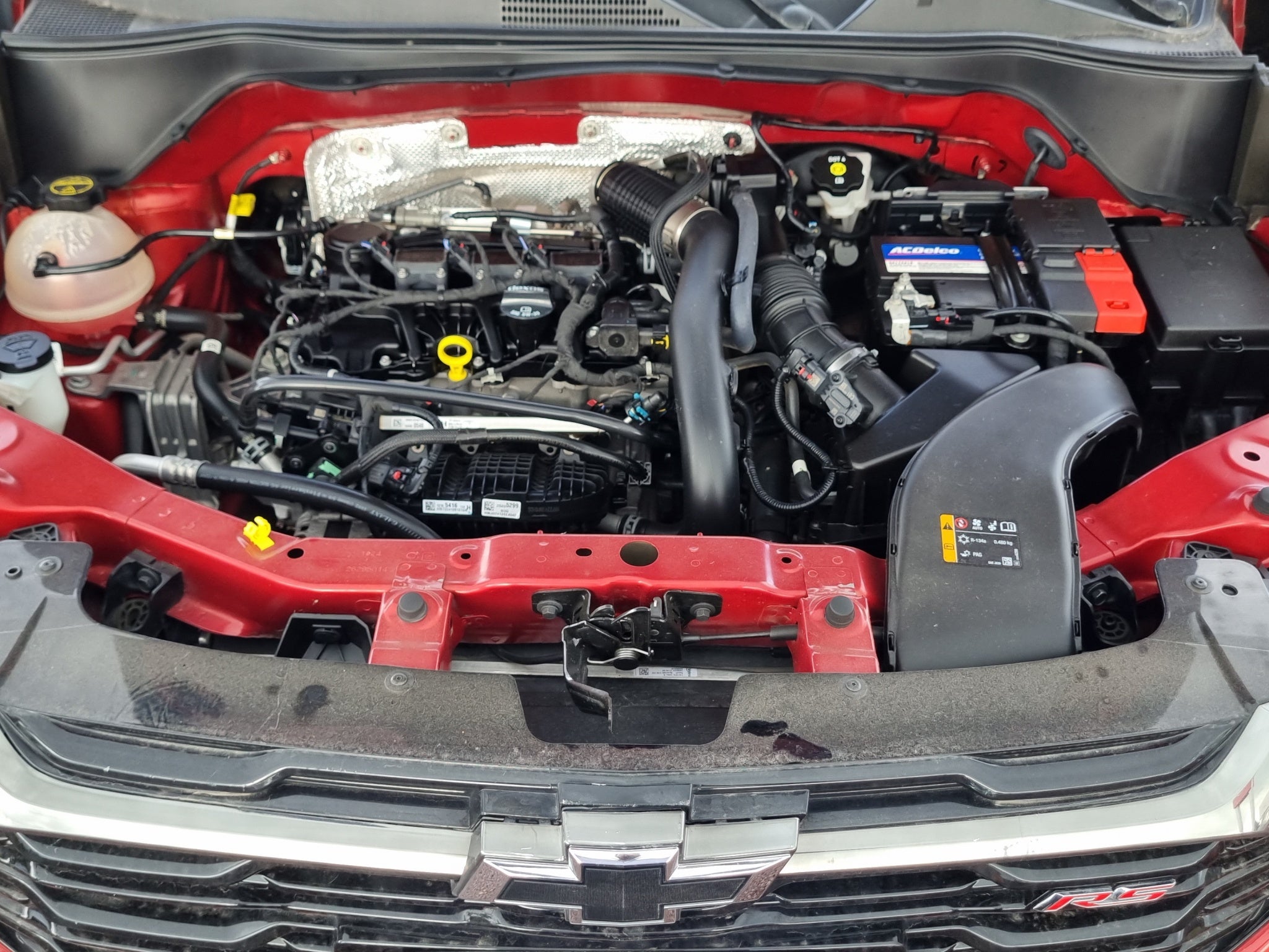 2025 Chevrolet Comerciales Montana Pick-Up 4 pts. RS, Doble Cab., 1.2T, TA, a/ac., RA-17 bitono