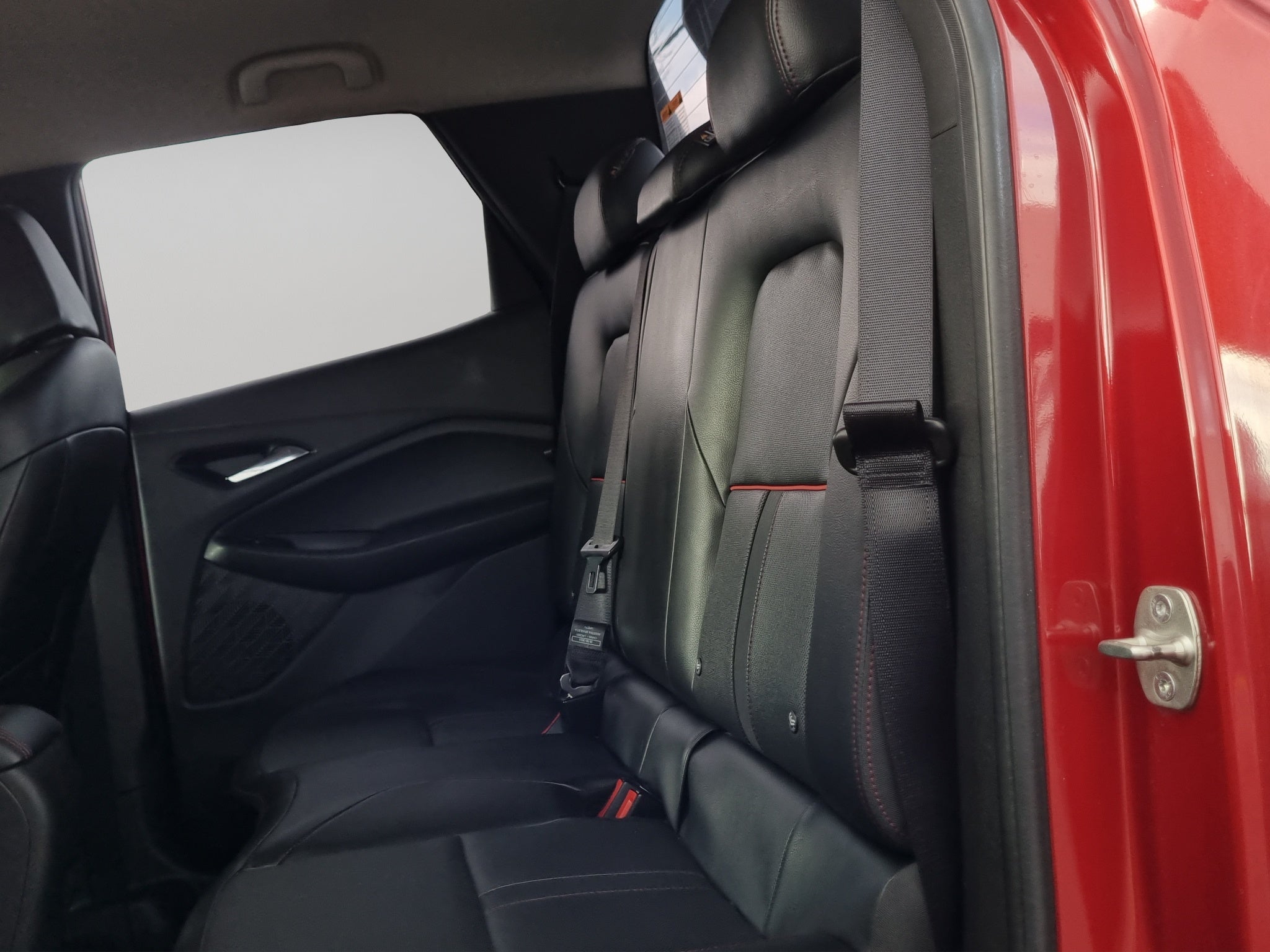 2025 Chevrolet Comerciales Montana Pick-Up 4 pts. RS, Doble Cab., 1.2T, TA, a/ac., RA-17 bitono
