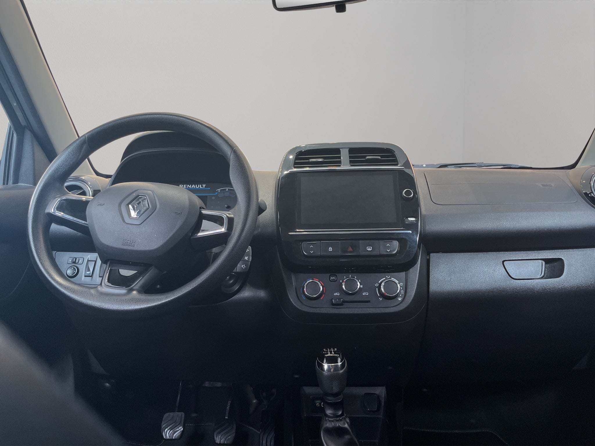 2024 Renault Kwid 5 pts. HB Iconic, TM5, a/ac., pantalla touch 8