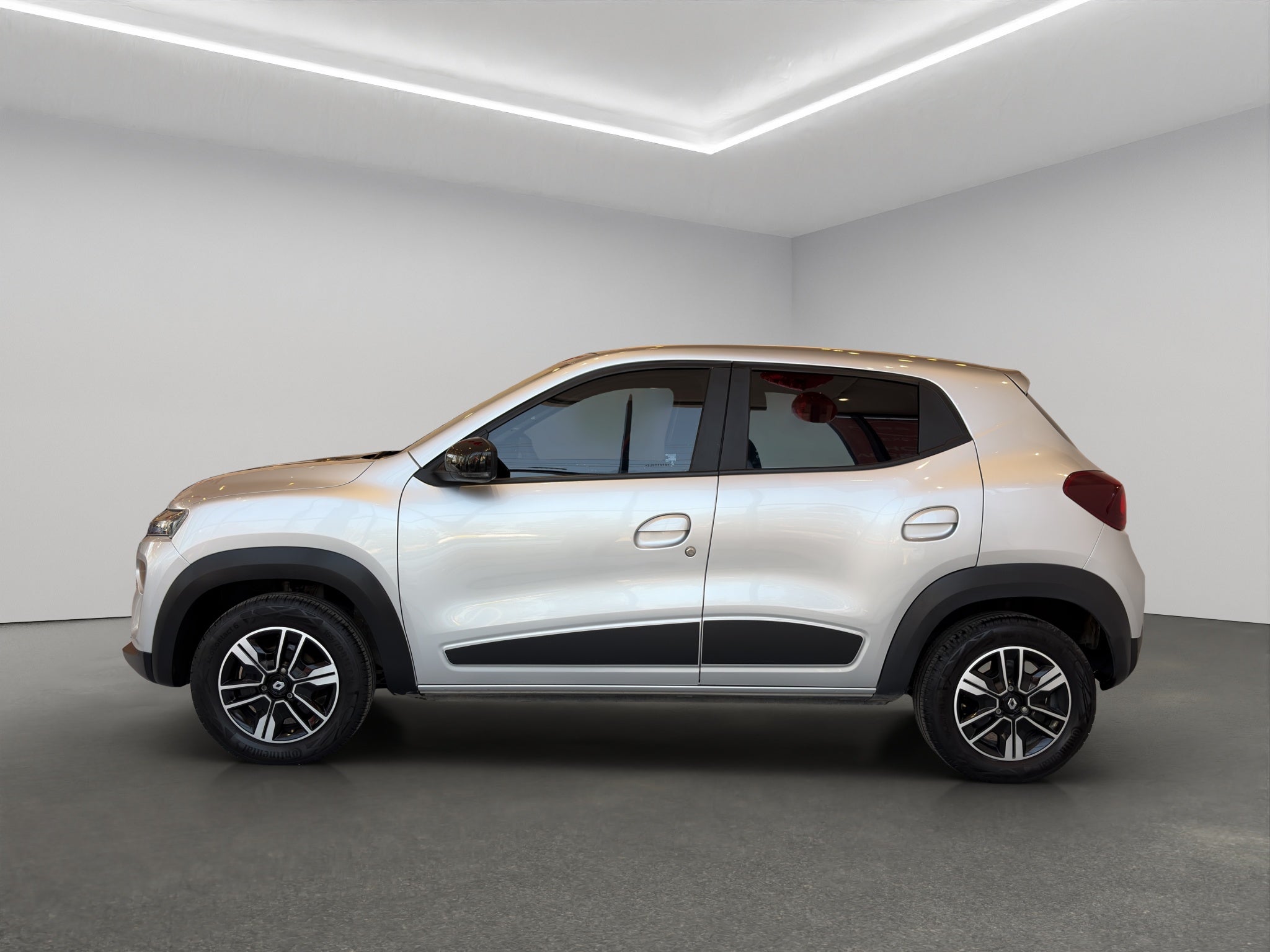 2025 Renault Kwid 5 pts. HB Iconic, TM5, a/ac., pantalla touch 8