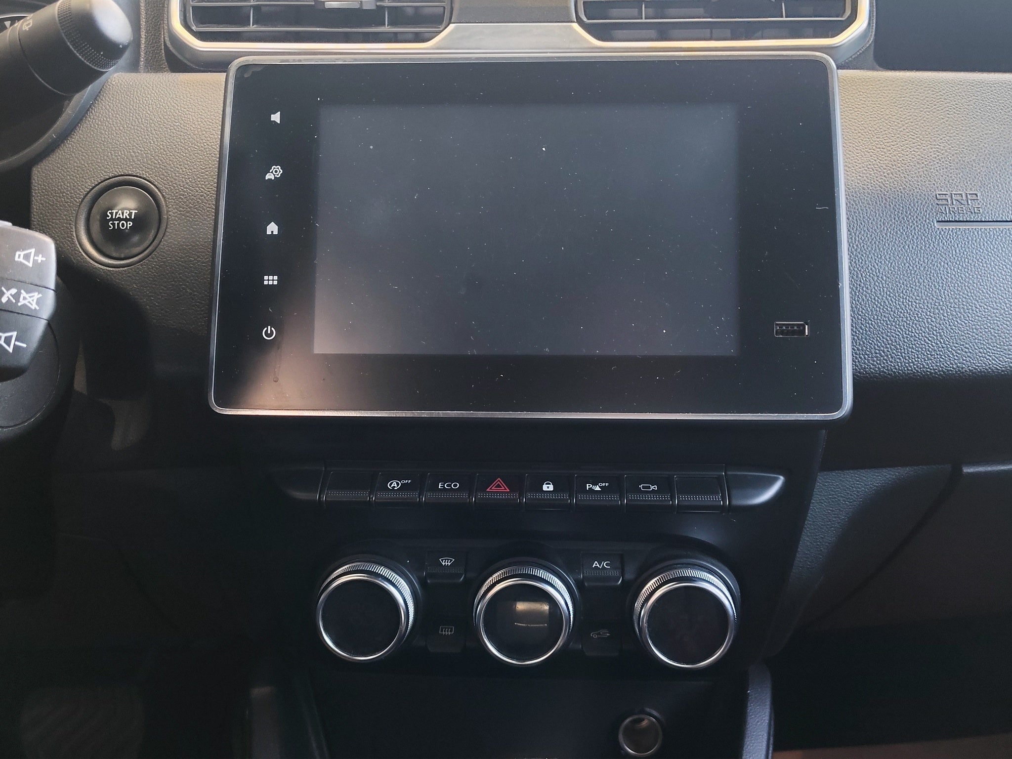 2022 Renault Duster VUD 5 pts. Iconic, 1.3T, TA, a/ac., VE, MP3, GPS, f. niebla, RA-17