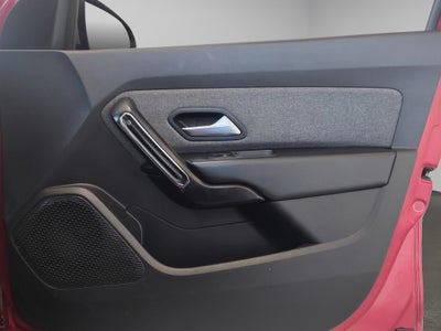 2022 Renault Duster VUD 5 pts. Iconic, 1.3T, TA, a/ac., VE, MP3, GPS, f. niebla, RA-17