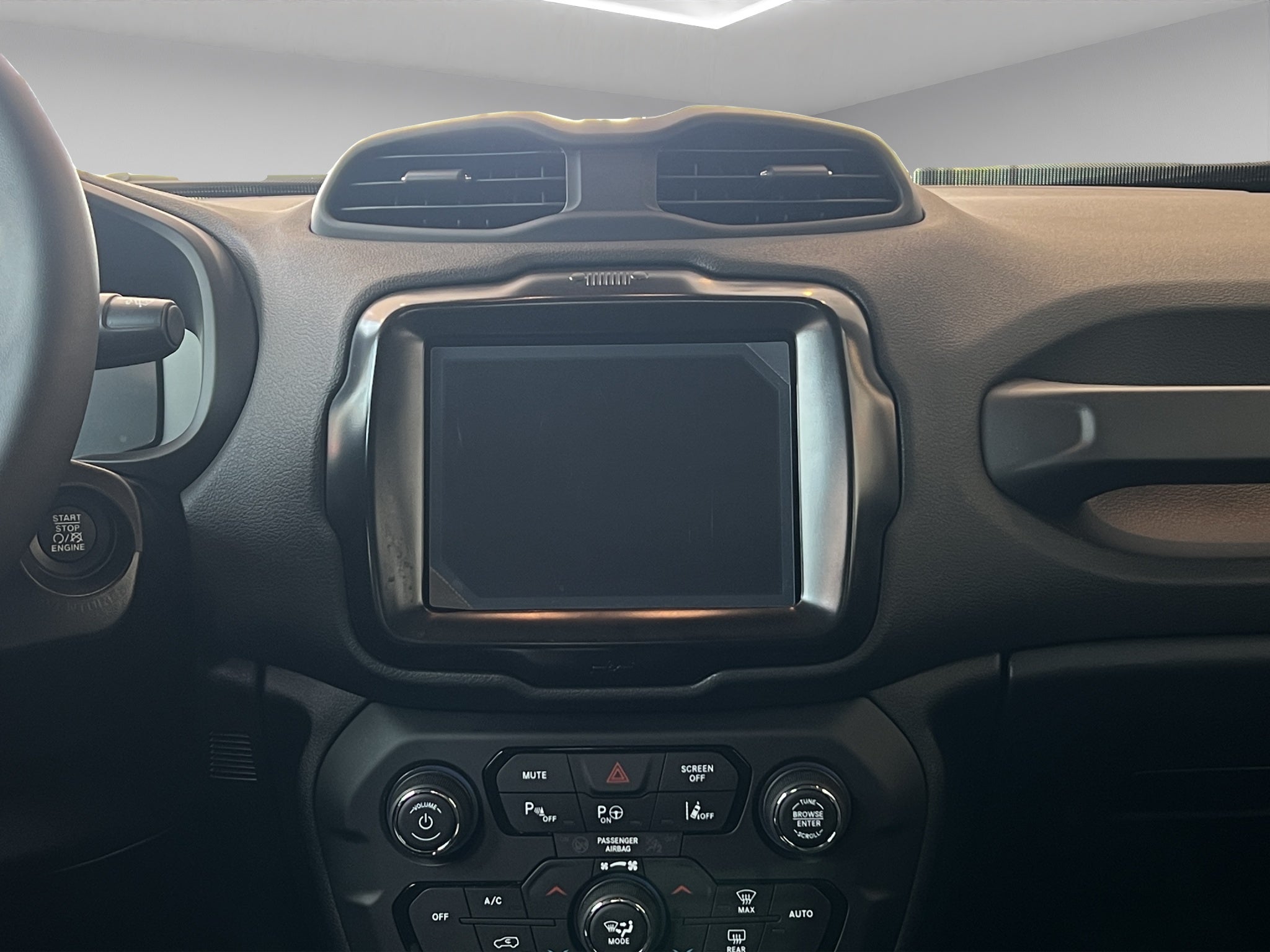 2025 Jeep Renegade VUD 5 pts. Limited S, 1.3T, TA, a/ac. Aut., piel, QCP, RA-19