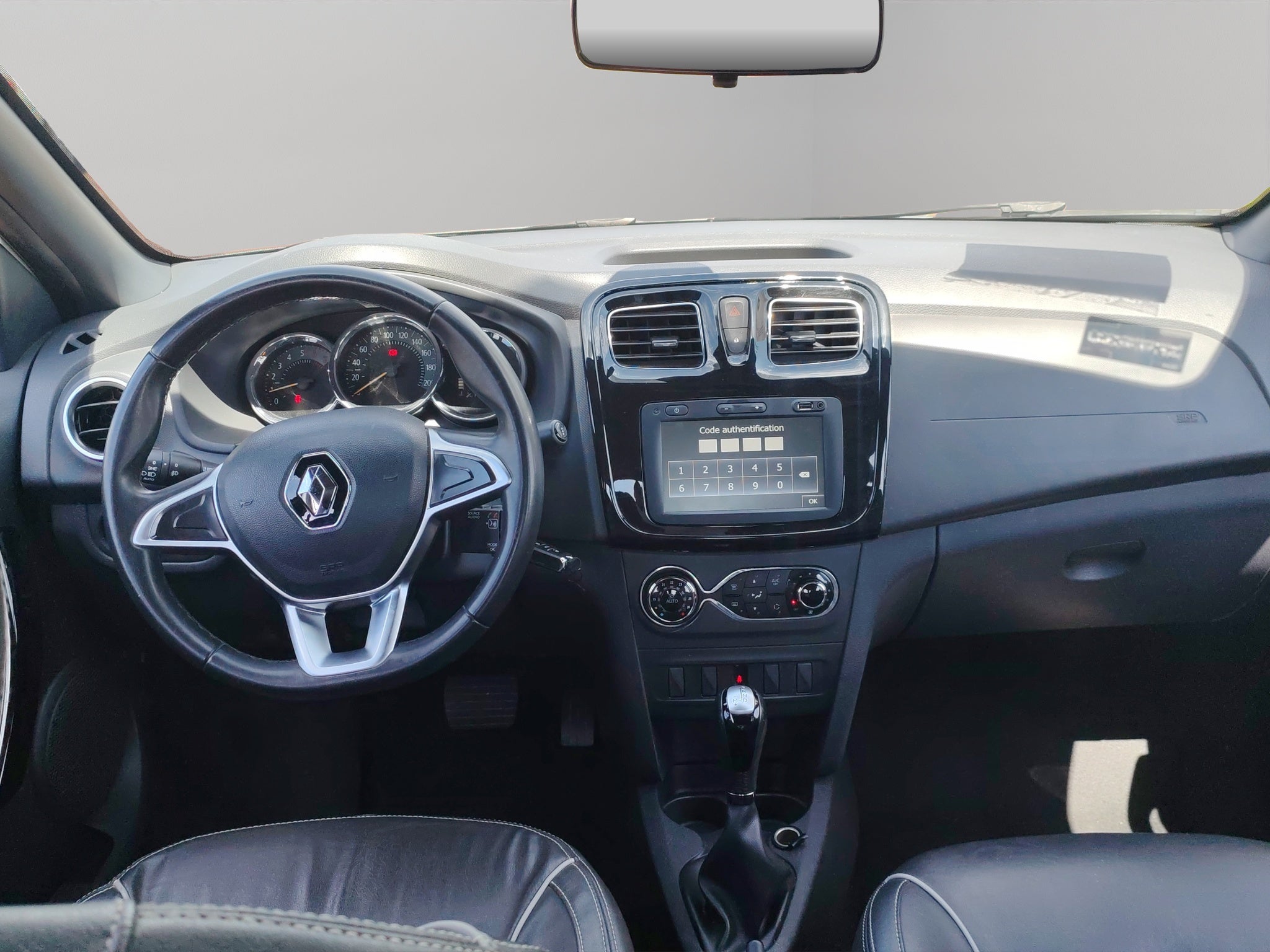 2024 Renault Logan 4 pts. Intens, 1.6l, TM5, RA-16
