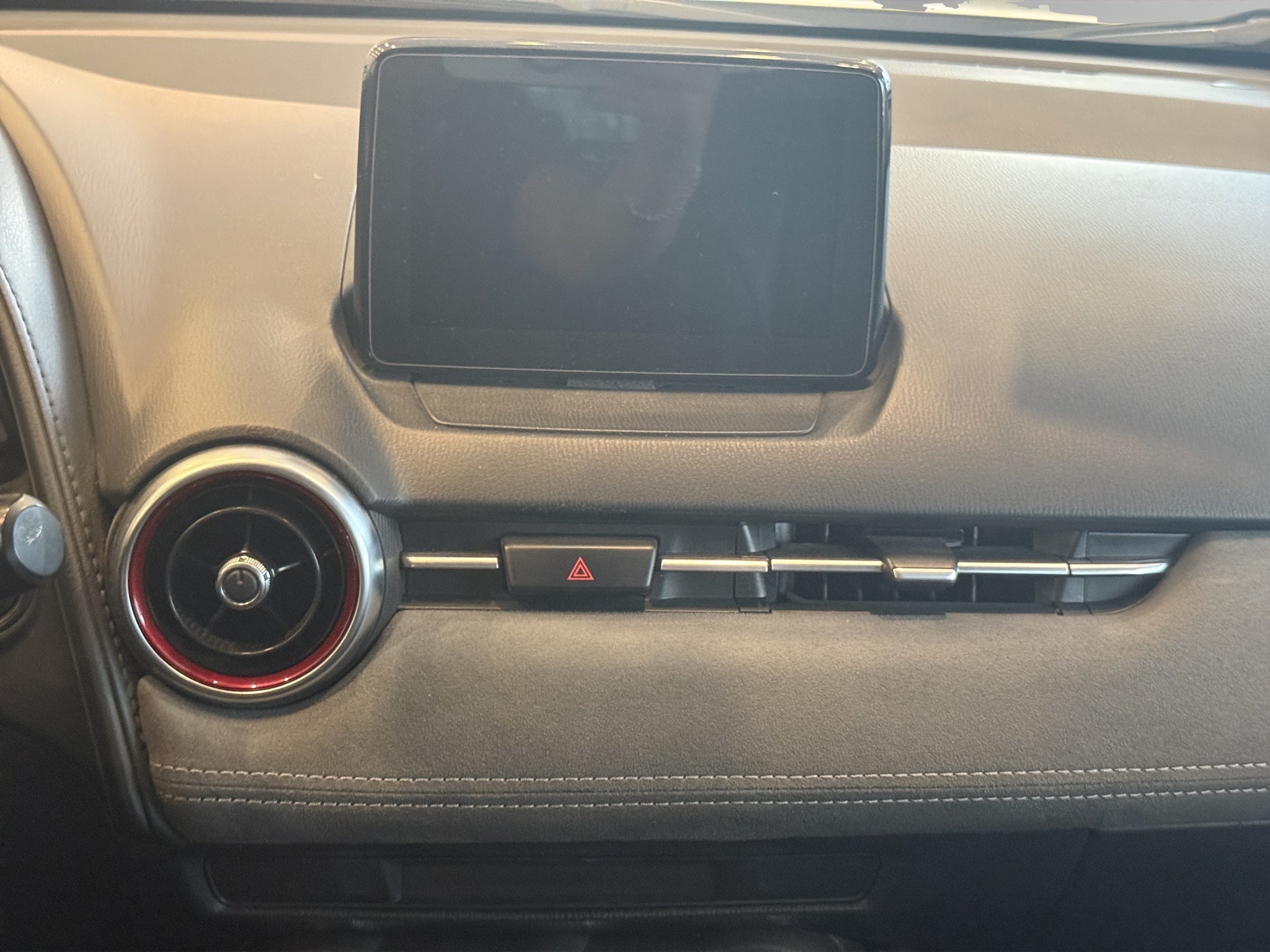 2022 Mazda Mazda CX-3 VUD 5 pts. i Grand Touring, 2.0l, TA, piel, QC, RA-18