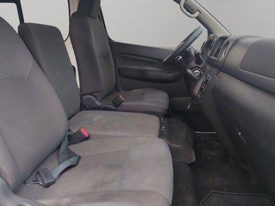 2025 Nissan Comerciales Urvan Panel 4 pts. Amplia con ventanas, TM5