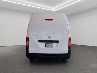 2022 Nissan Comerciales Urvan Panel 4 pts. Amplia, TM5, a/ac.