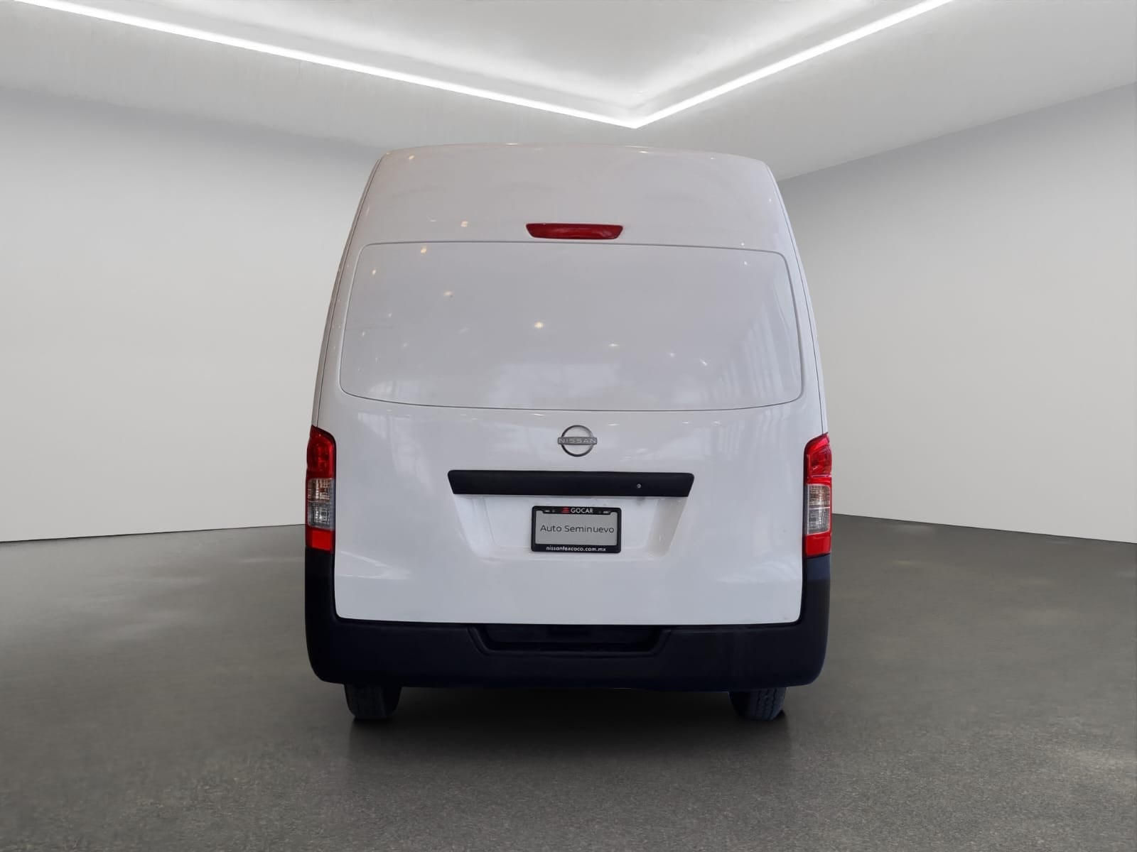 2022 Nissan Comerciales Urvan Panel 4 pts. Amplia, TM5, a/ac.