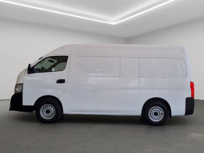 2022 Nissan Comerciales Urvan Panel 4 pts. Amplia, TM5, a/ac.