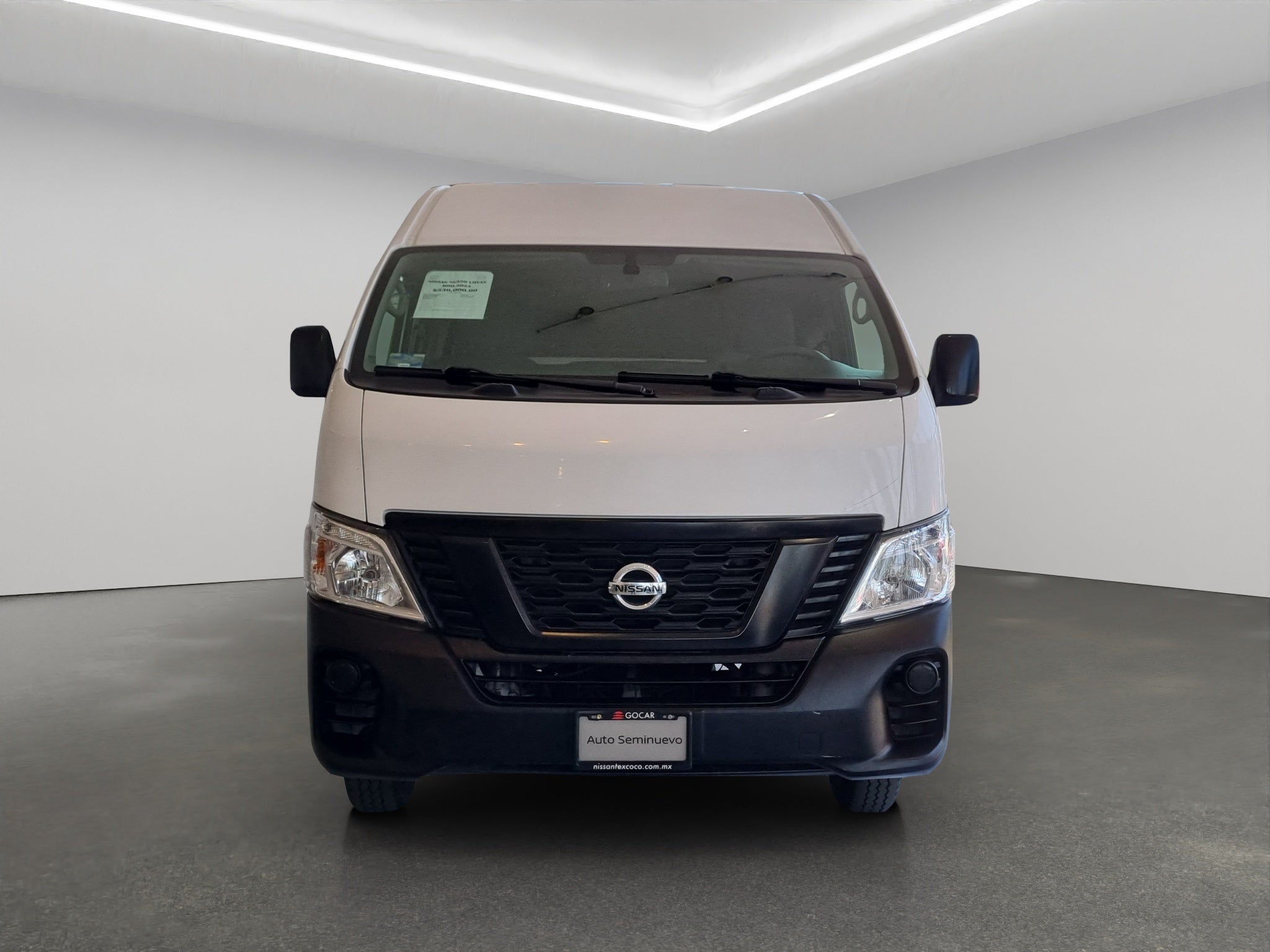2023 Nissan Comerciales Urvan Panel 4 pts. Amplia, TM5, a/ac.