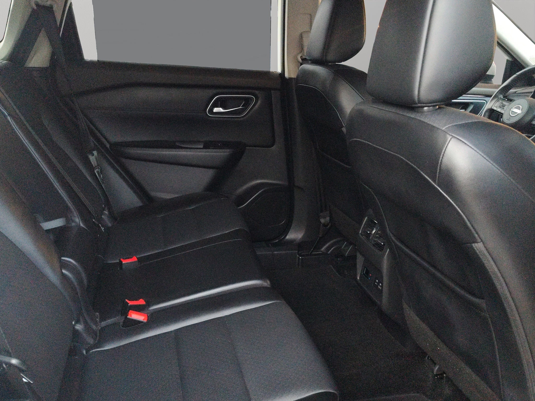 2024 Nissan X-Trail VUD 5 pts. Platinum Plus, TA, piel, QCP, GPS, ADAS, RA-19