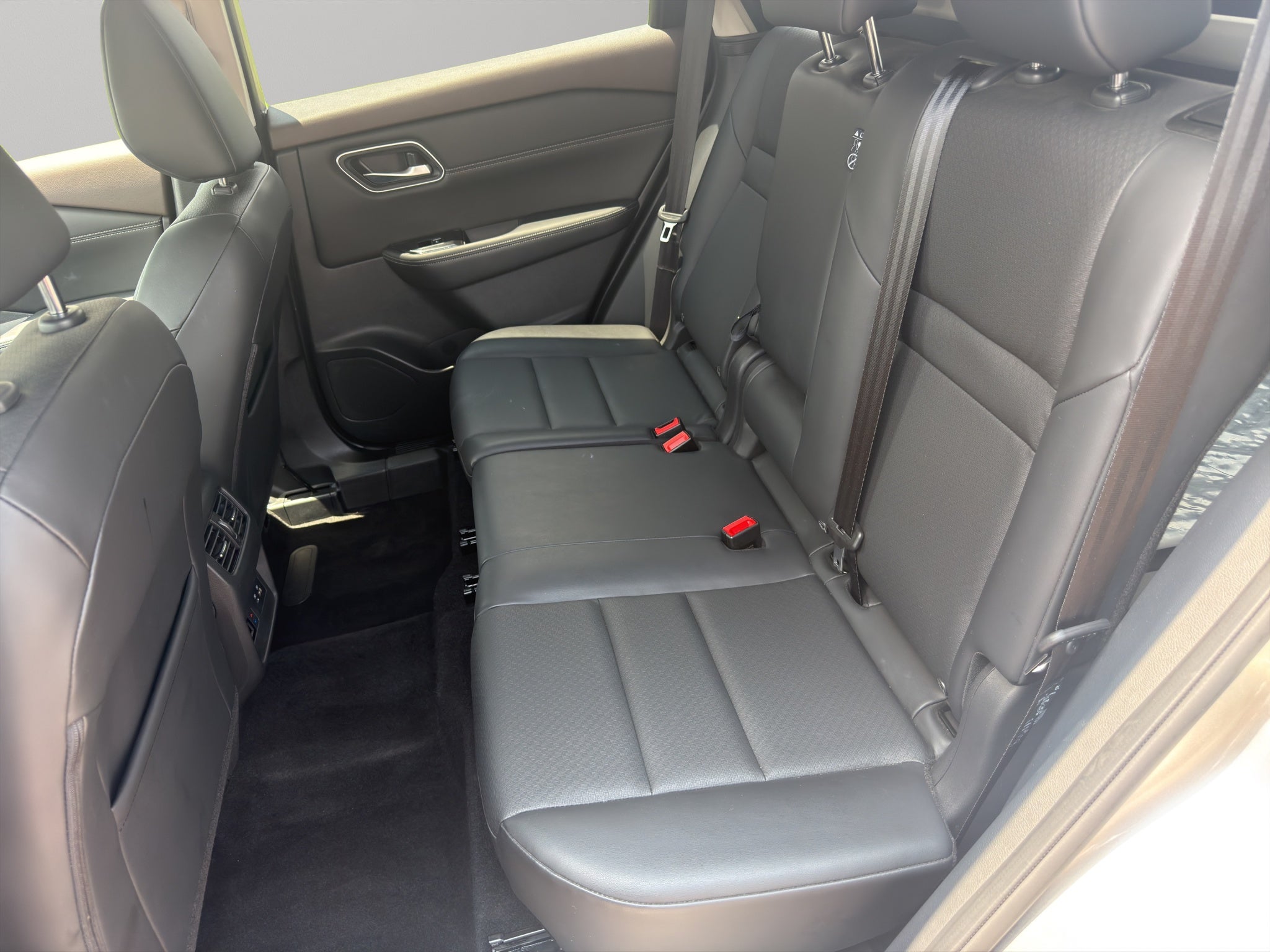 2026 Nissan X-Trail VUD 5 pts. Platinum e-Power, E-REV, TA, QCP, s. Bose, RA-19