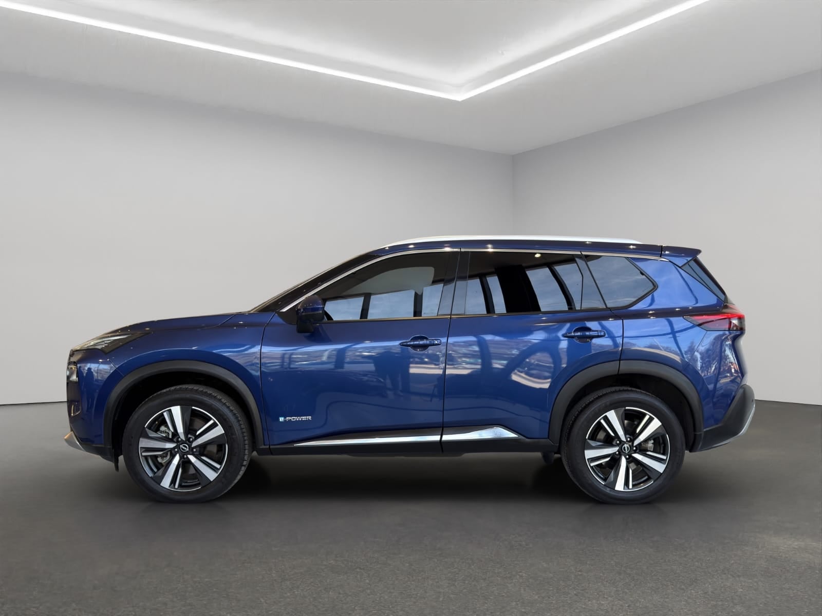 2024 Nissan X-Trail VUD 5 pts. Platinum e-Power, E-REV, TA, QCP, s. Bose, RA-19