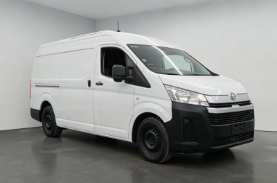 2023 Toyota Hiace Pasajeros PANEL