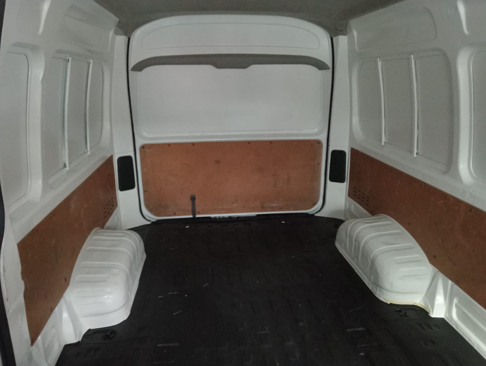 2023 Toyota Hiace Pasajeros PANEL
