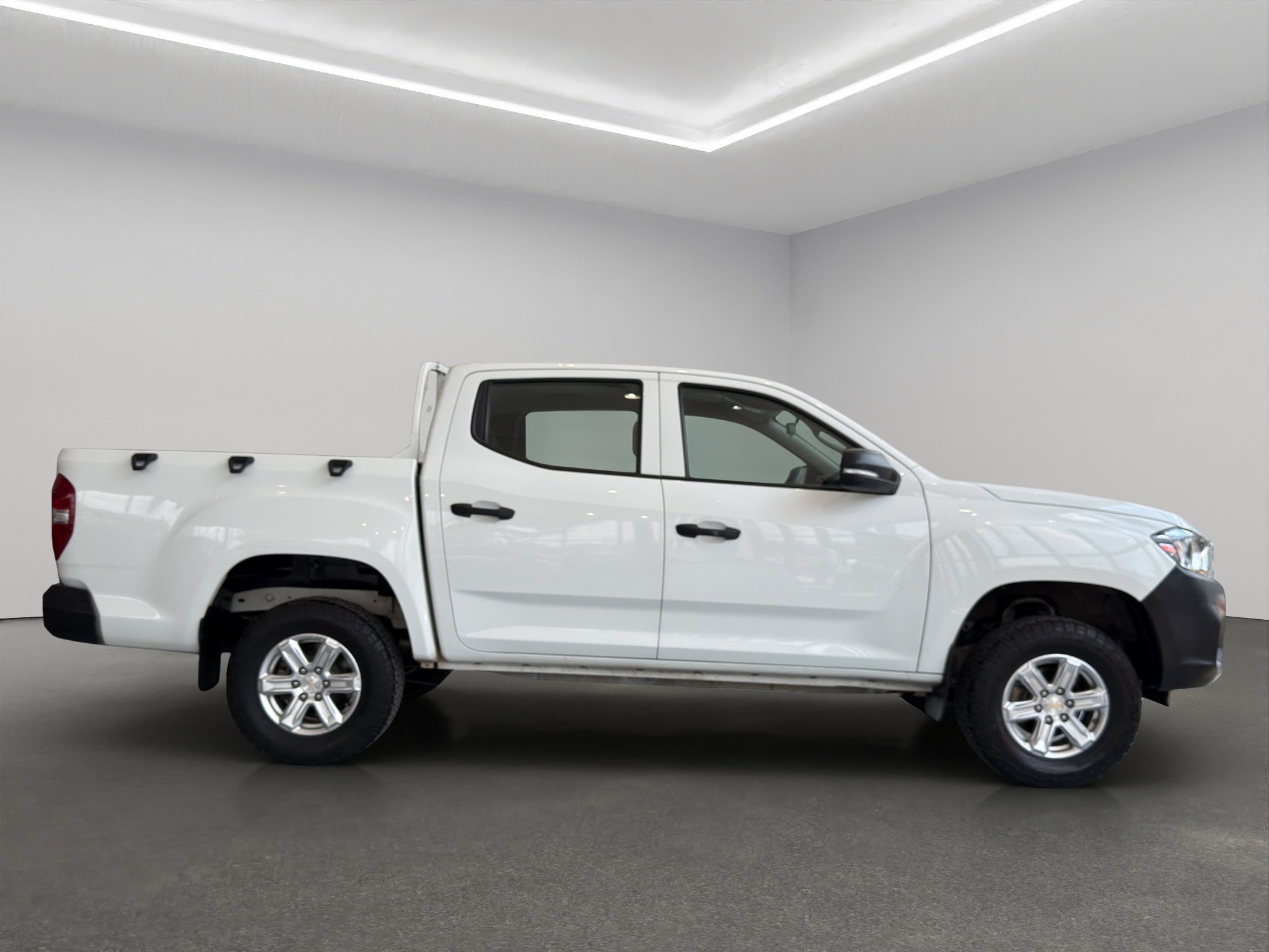 2023 Chevrolet Comerciales S10 Max 4 pts. E, Pick-Up, Doble Cab., 2.4l, TM6, a/ac., RA-16