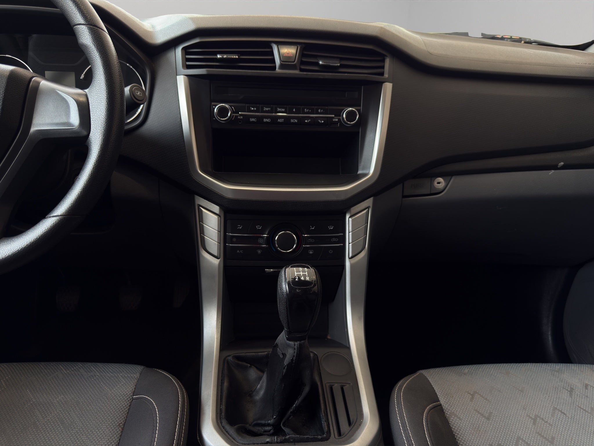 2023 Chevrolet Comerciales S10 Max 4 pts. E, Pick-Up, Doble Cab., 2.4l, TM6, a/ac., RA-16