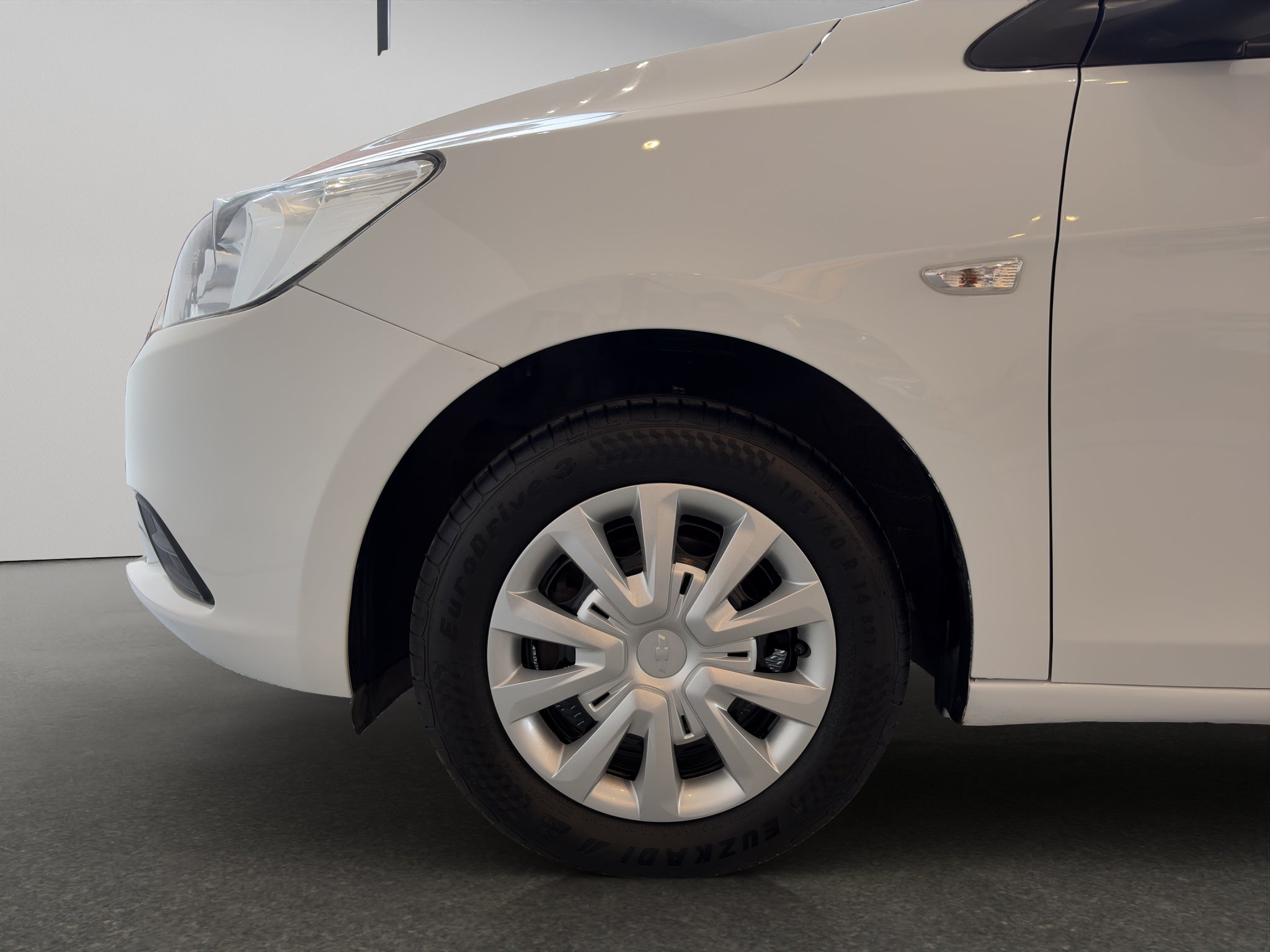 2018 Chevrolet Aveo 4 pts. LS, TM5, a/ac., R-14 (línea nueva)