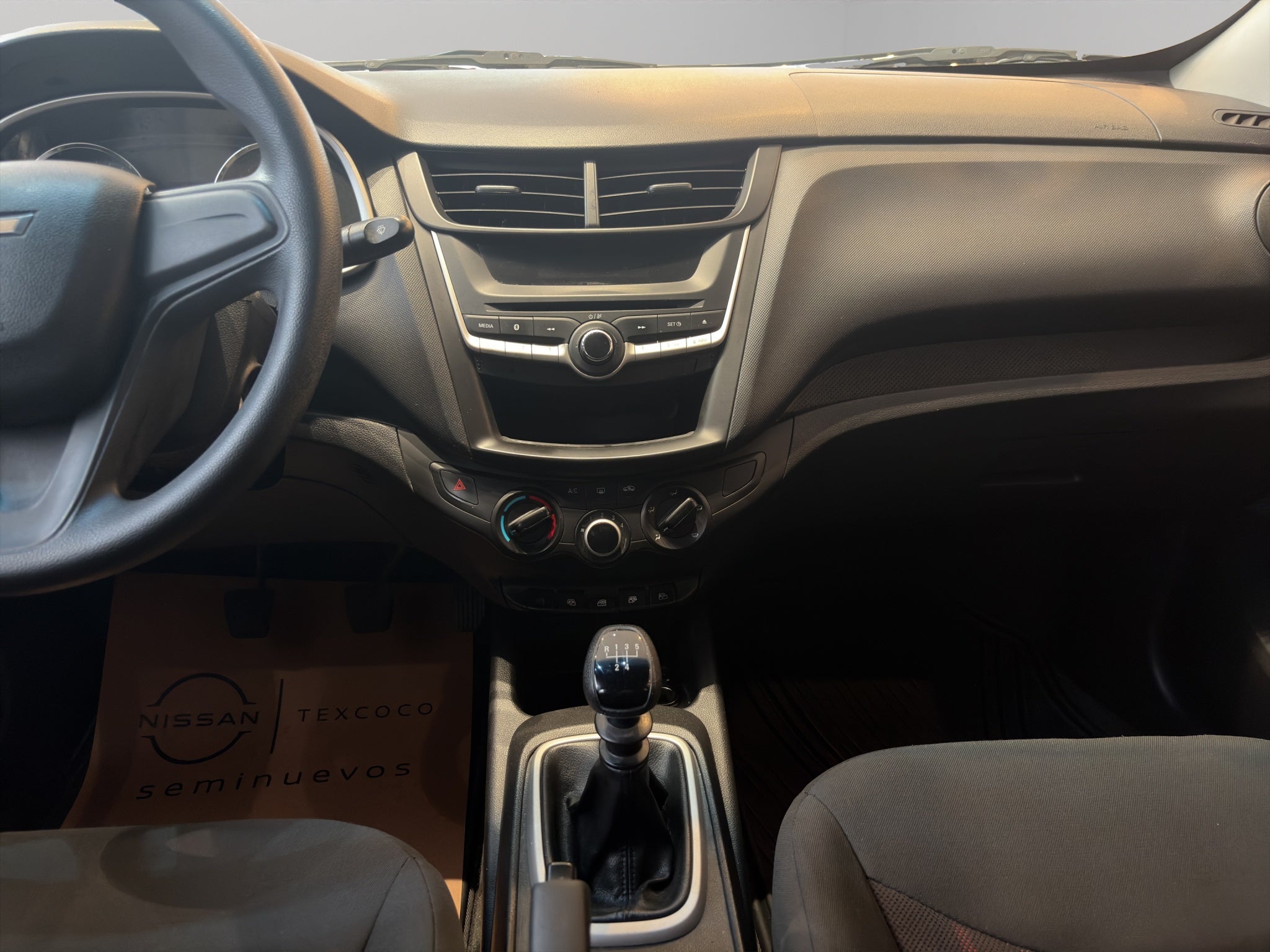 2018 Chevrolet Aveo 4 pts. LS, TM5, a/ac., R-14 (línea nueva)