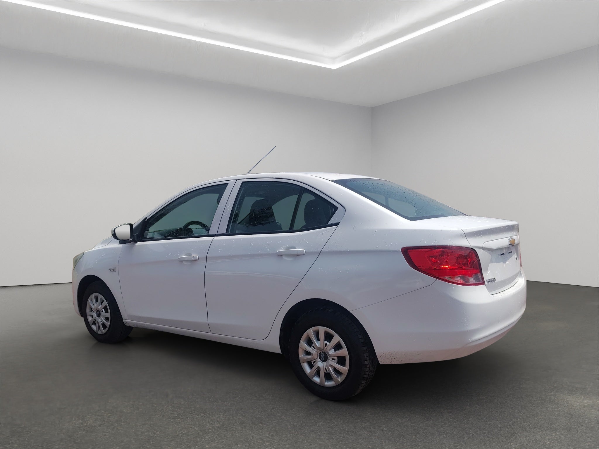 2023 Chevrolet Aveo 4 pts. LS, TM5, a/ac., R-14 (línea anterior)