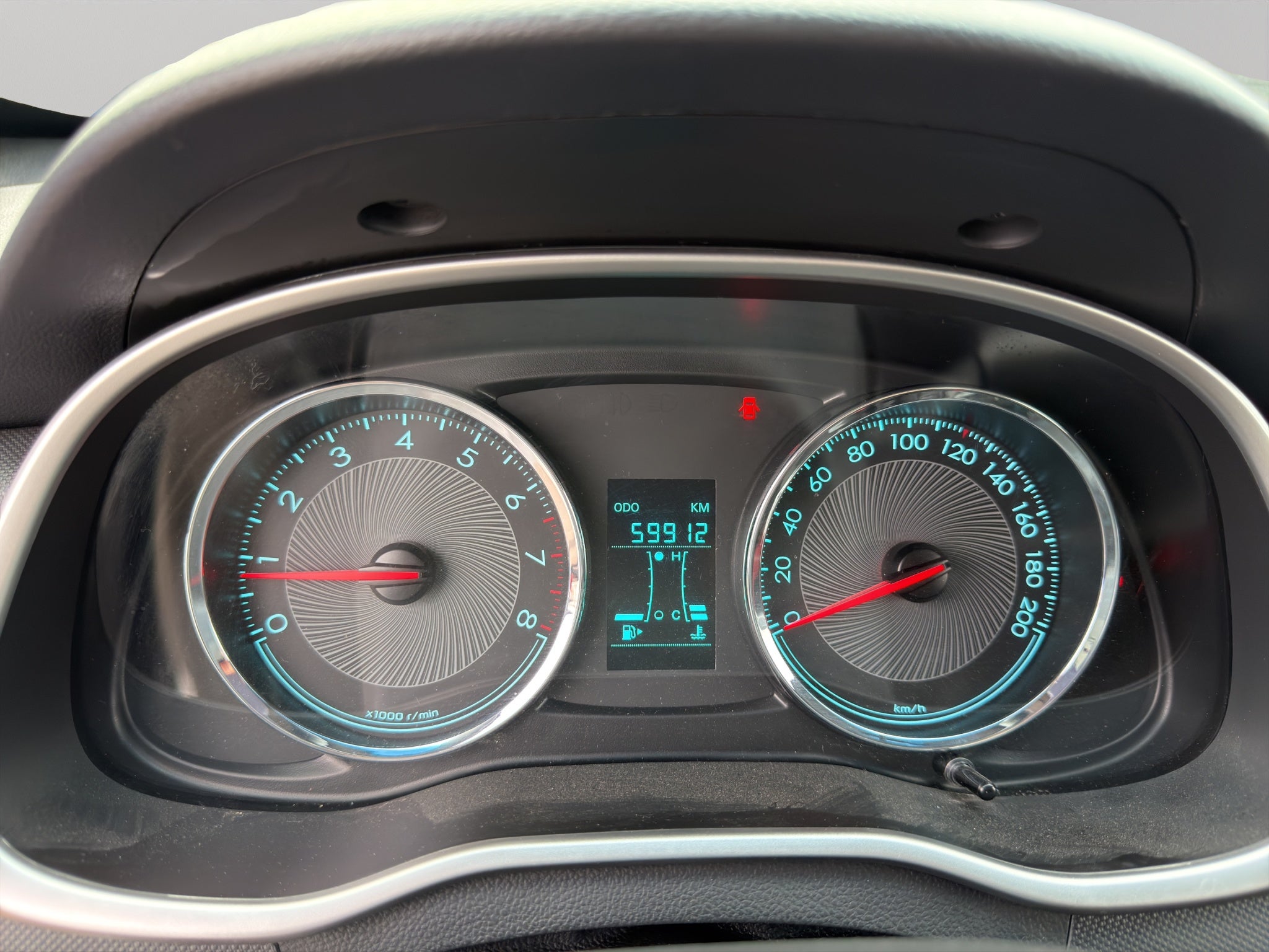 2023 Chevrolet Aveo 4 pts. LS, TM5, a/ac., R-14 (línea anterior)
