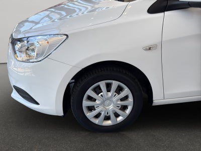 2023 Chevrolet Aveo 4 pts. LS, TM5, a/ac., R-14 (línea anterior)