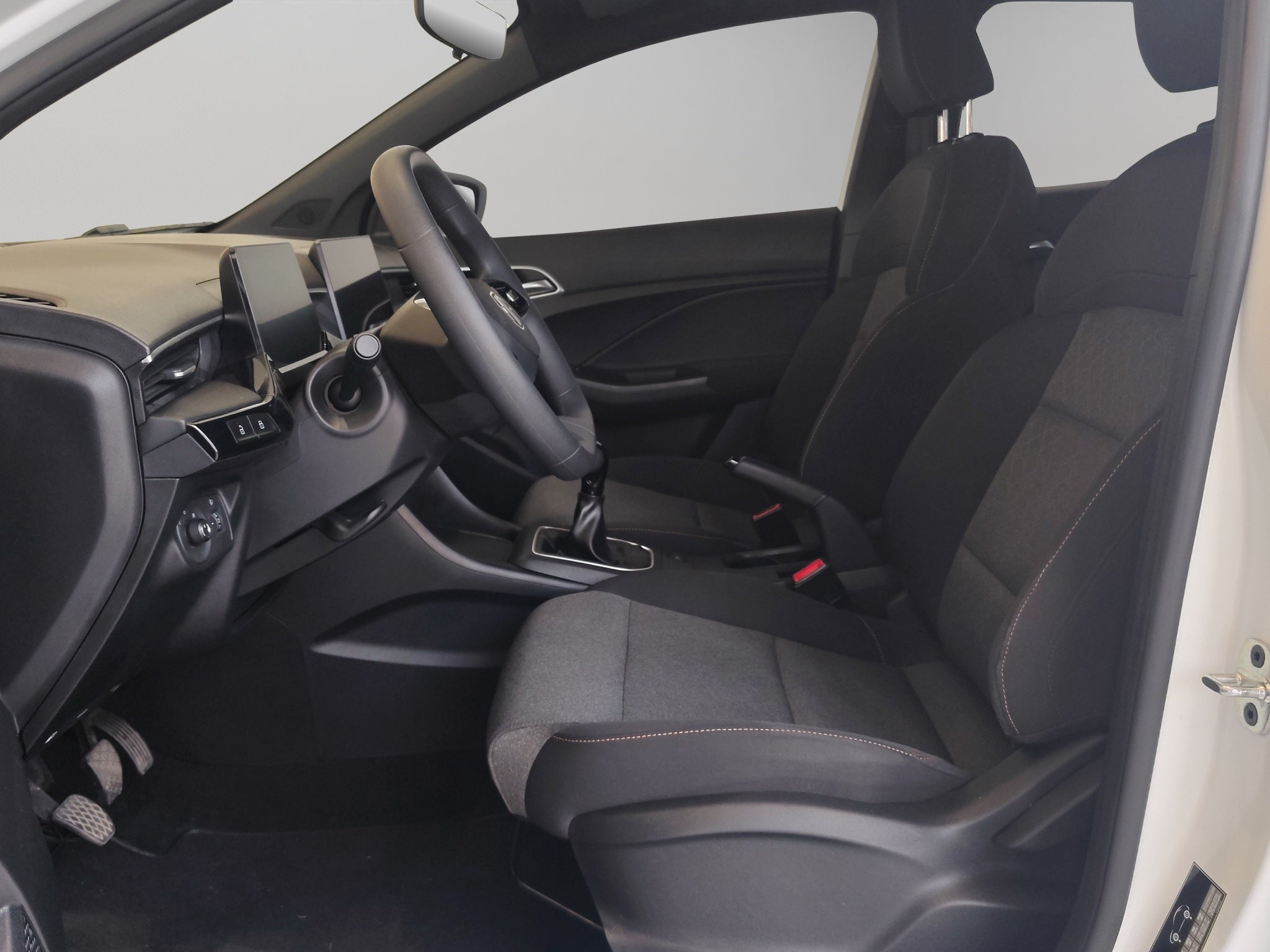 2025 MG MG3 5 pts. HB Style, 1.5l, TM5, VE, pantalla, RA-16