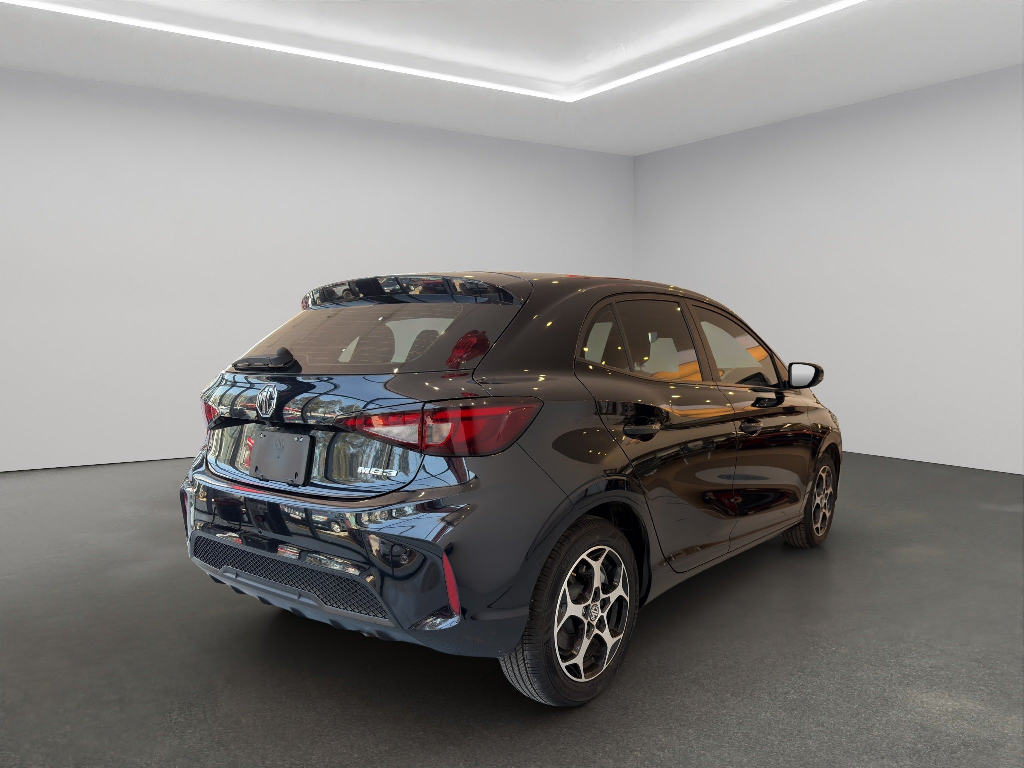 2025 MG MG3 5 pts. HB Excite, 1.5l, TA, VE, piel, QC, pantalla, RA-16