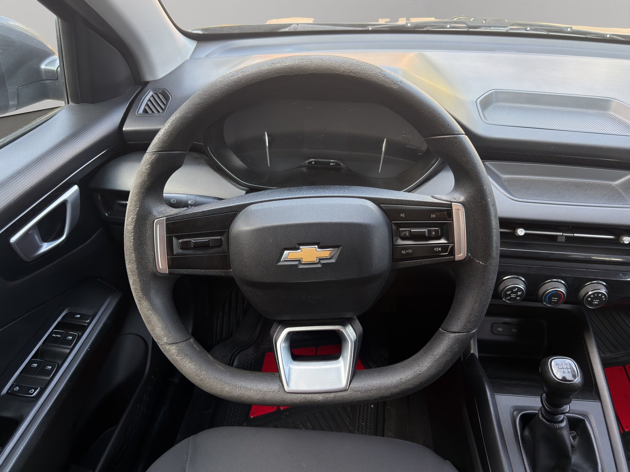 2024 Chevrolet Aveo 5 pts. HB LS, 1.5l, TM6, a/ac., RA-15 (línea nueva)